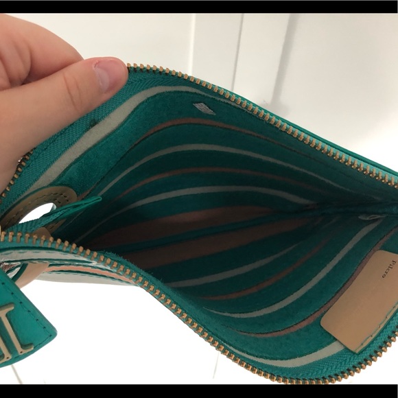 Wristlet clutch - Picture 5 of 6